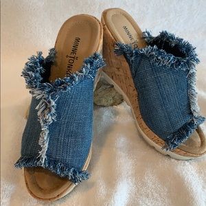 Denim wedge shoes
